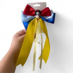 Hand Crafted Snow White Hair Bow